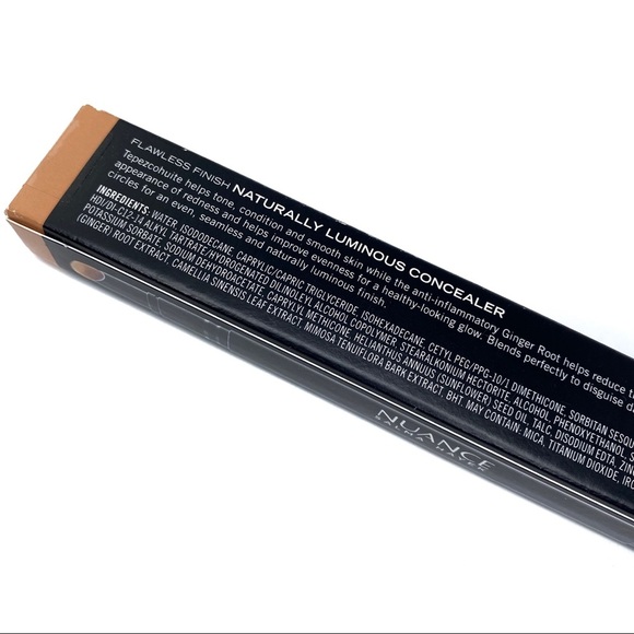 Salma Hayek Nuance Luminous Concealer: Medium #430 - Picture 3 of 6